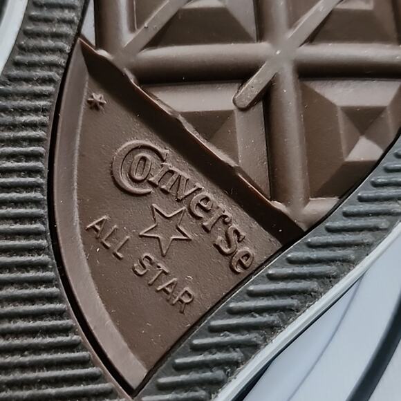 NWT Converse Snake Print Slip-On Shoes - Picture 4 of 10